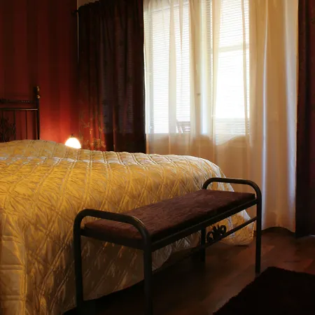 沃卡蒂阿特里城堡公寓 *