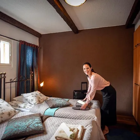 沃卡蒂阿特里城堡公寓 沃卡蒂